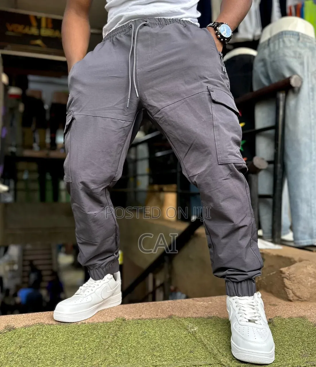 Men's Elastic-Waist Jogger Cargo Pants. Ankle Cuffs