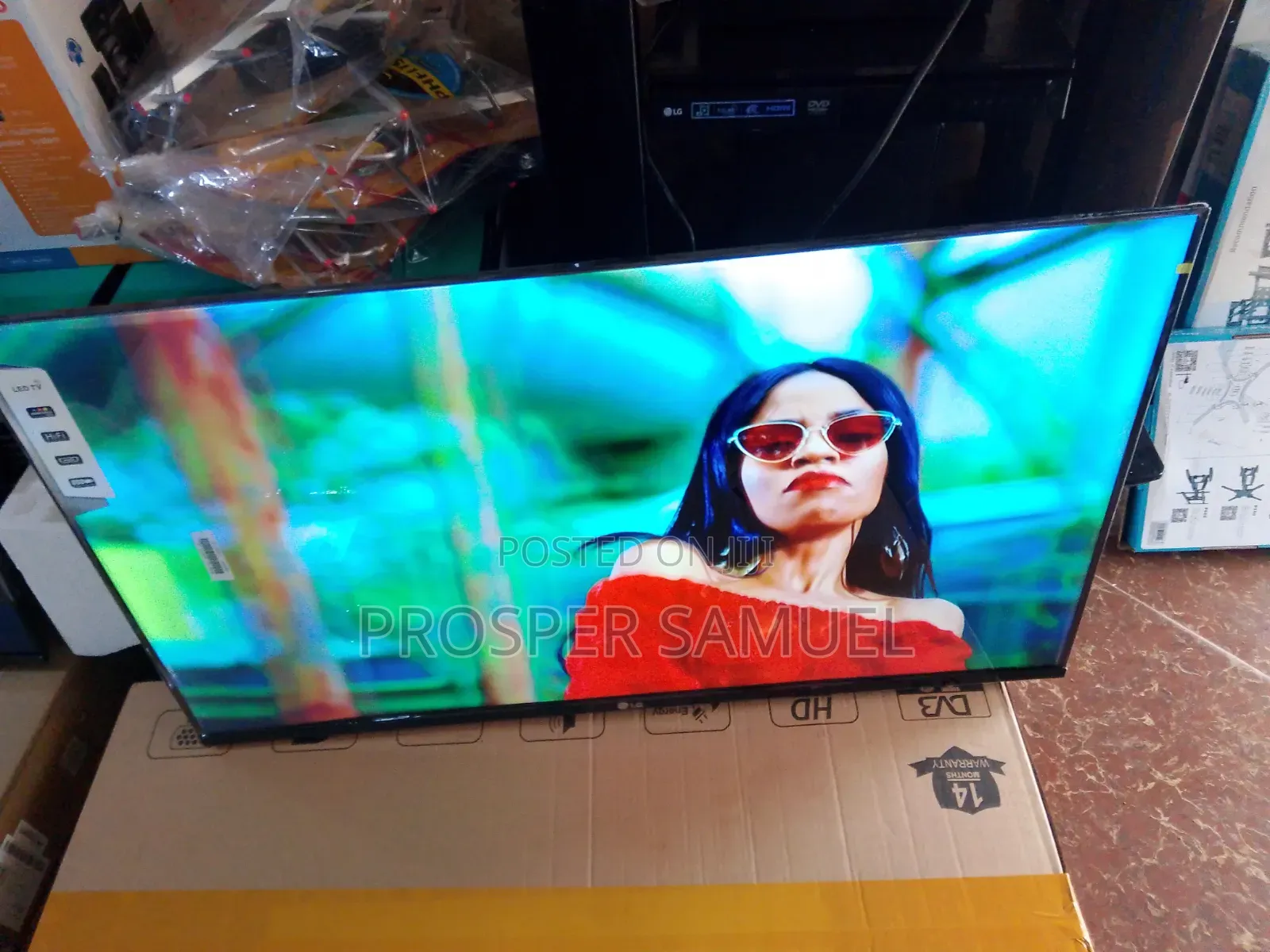 Brand New Lg 43 Inches Frameless Digital Flat Tv With Inbuilt Decoder