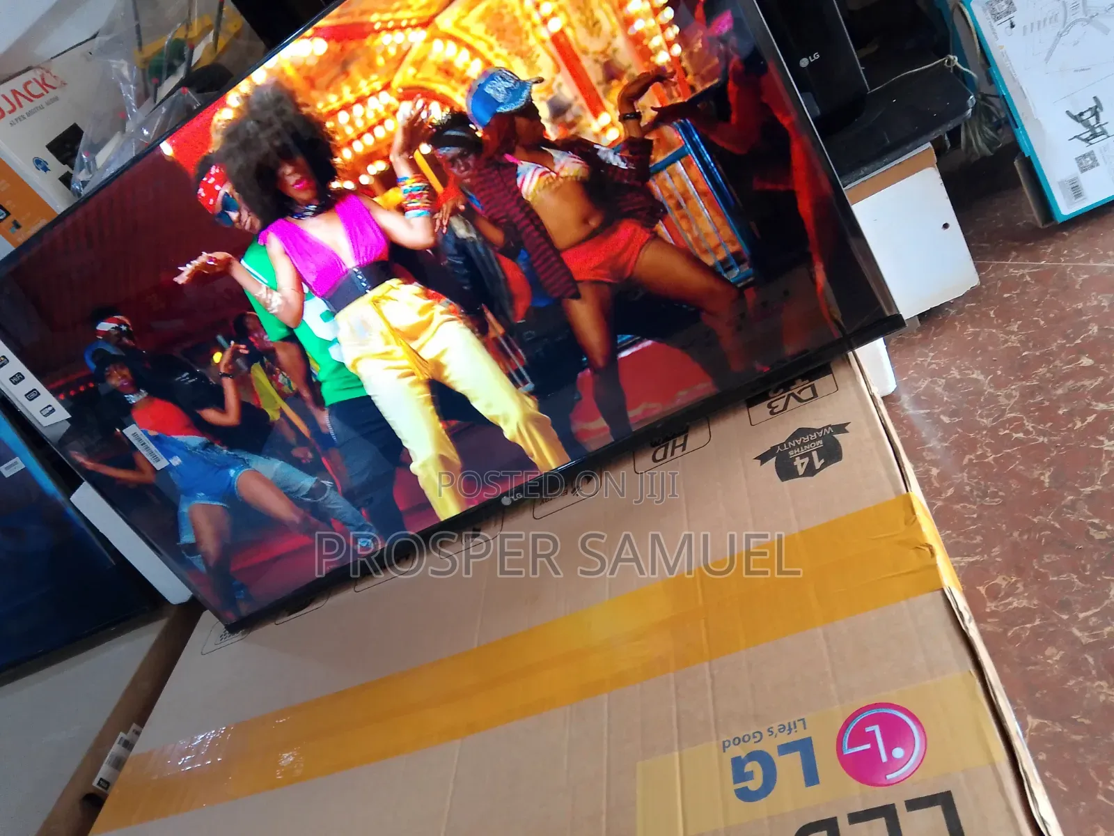 Brand New Lg 43 Inches Frameless Digital Flat Tv With Inbuilt Decoder