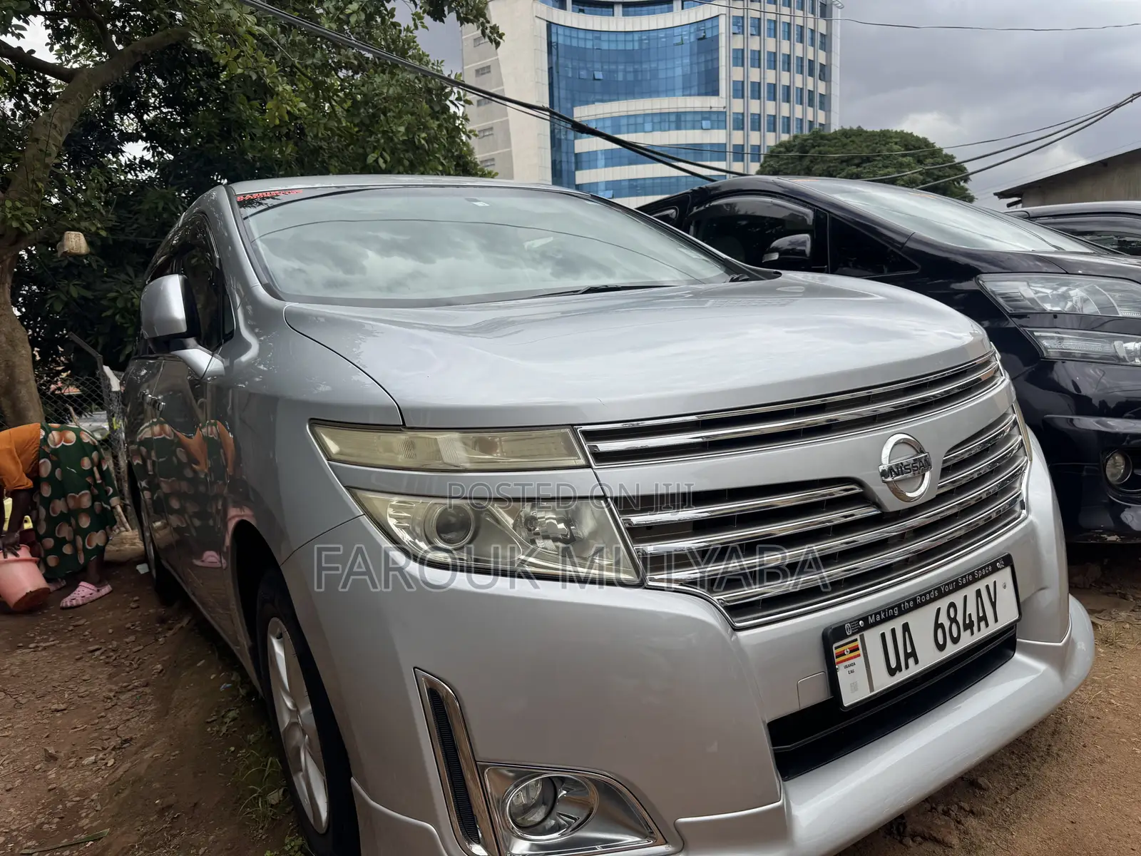 Nissan Elgrand 2012 Silver