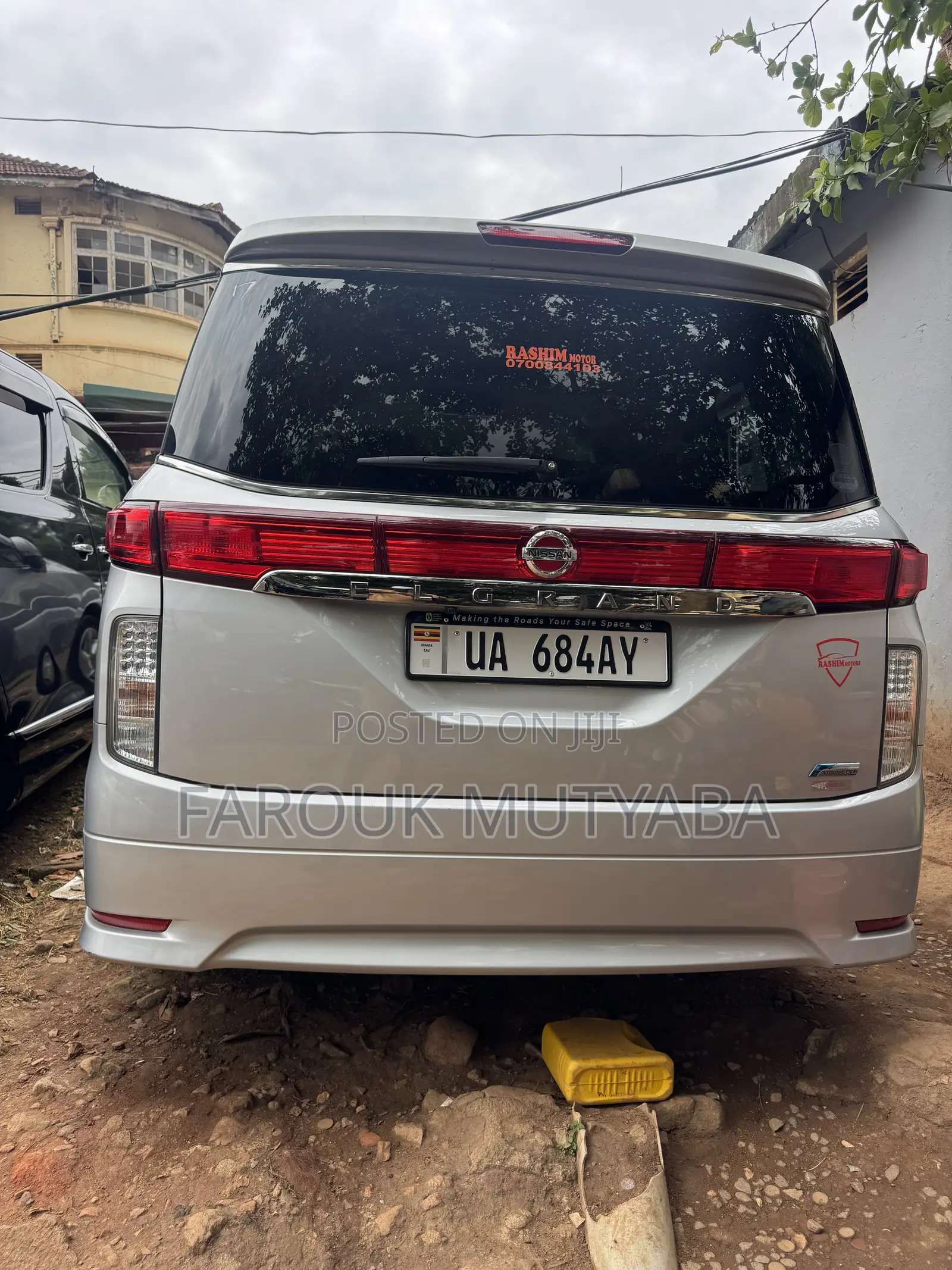 Nissan Elgrand 2012 Silver