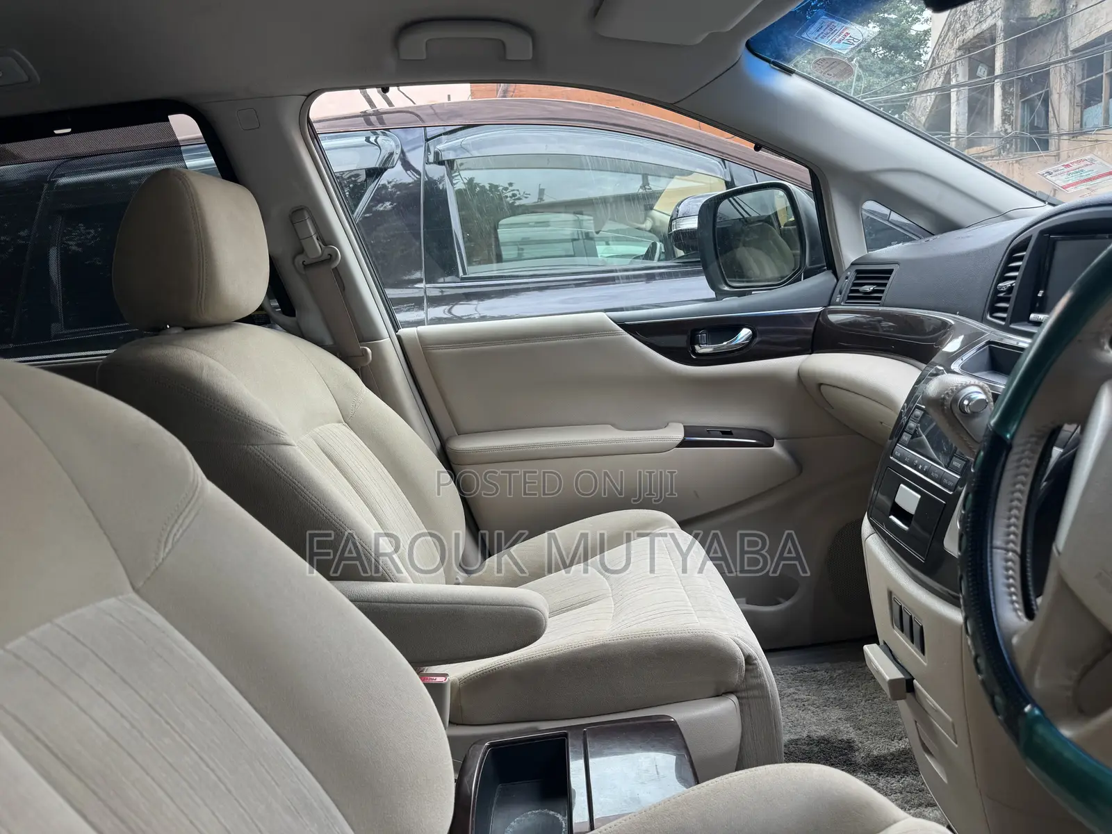 Nissan Elgrand 2012 Silver