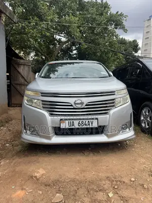 Nissan Elgrand 2012 Silver