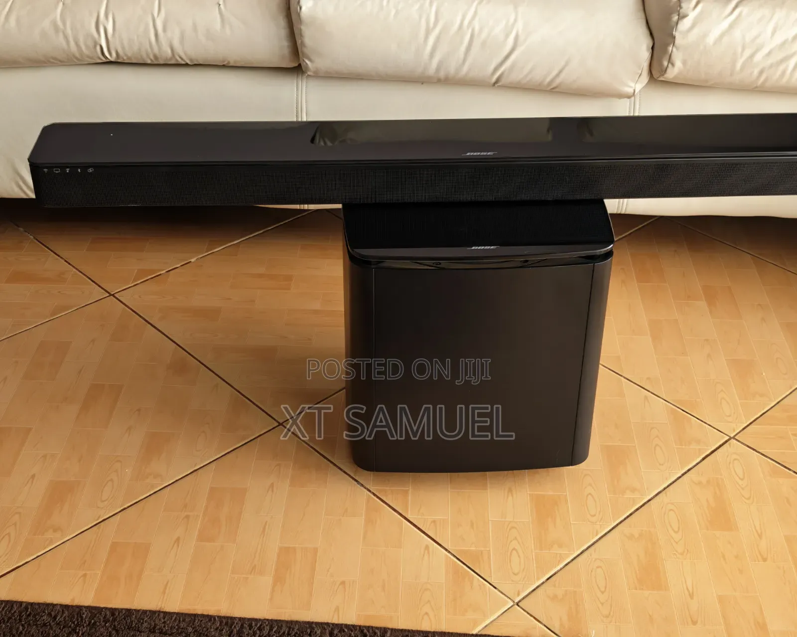 Bose Soundbar(Sound Touch 300),Ultra Premium Finish,10" Subwoofer