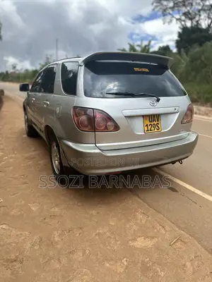 Toyota Harrier 1998 Silver