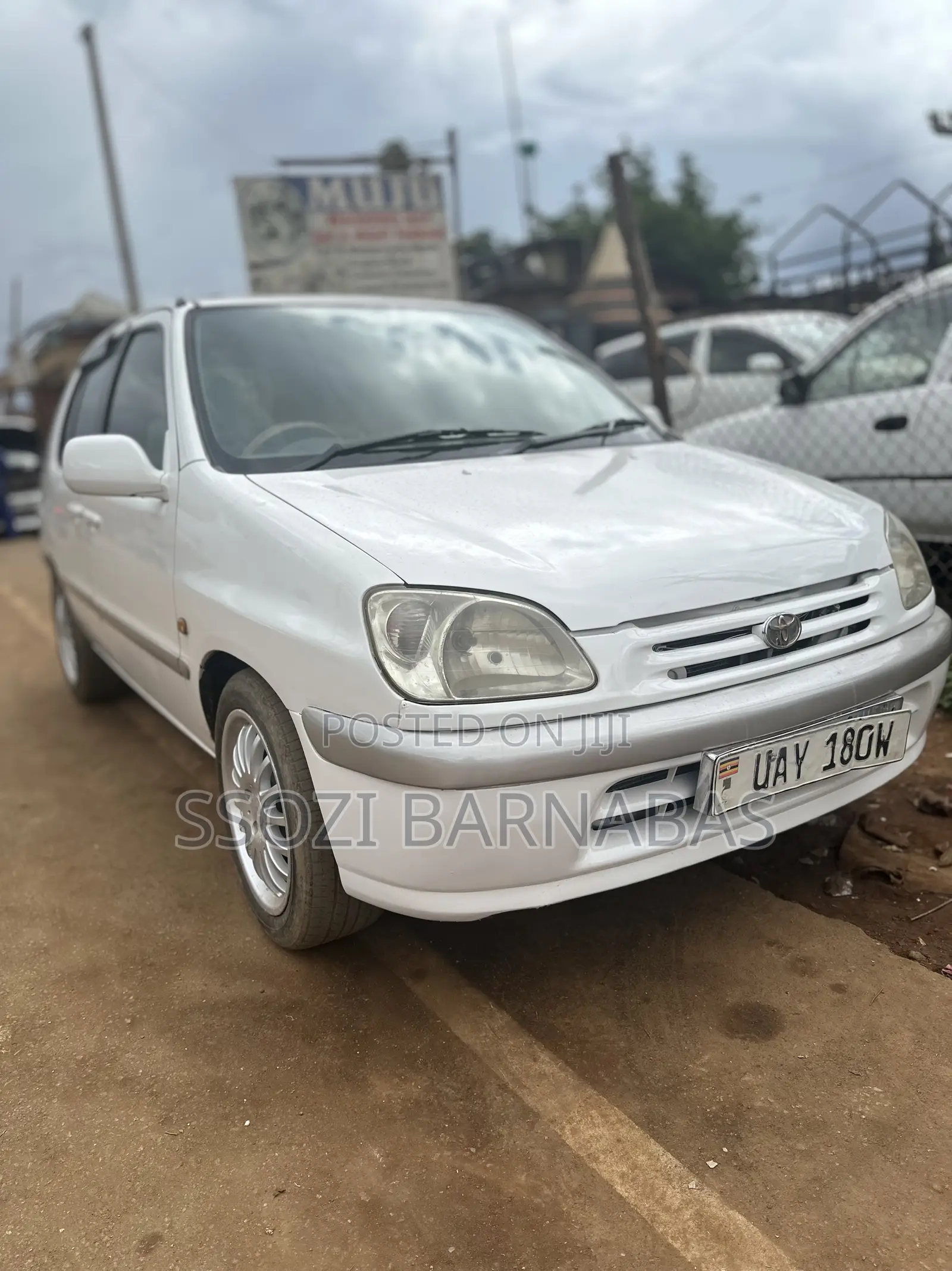Toyota Raum 1997 White