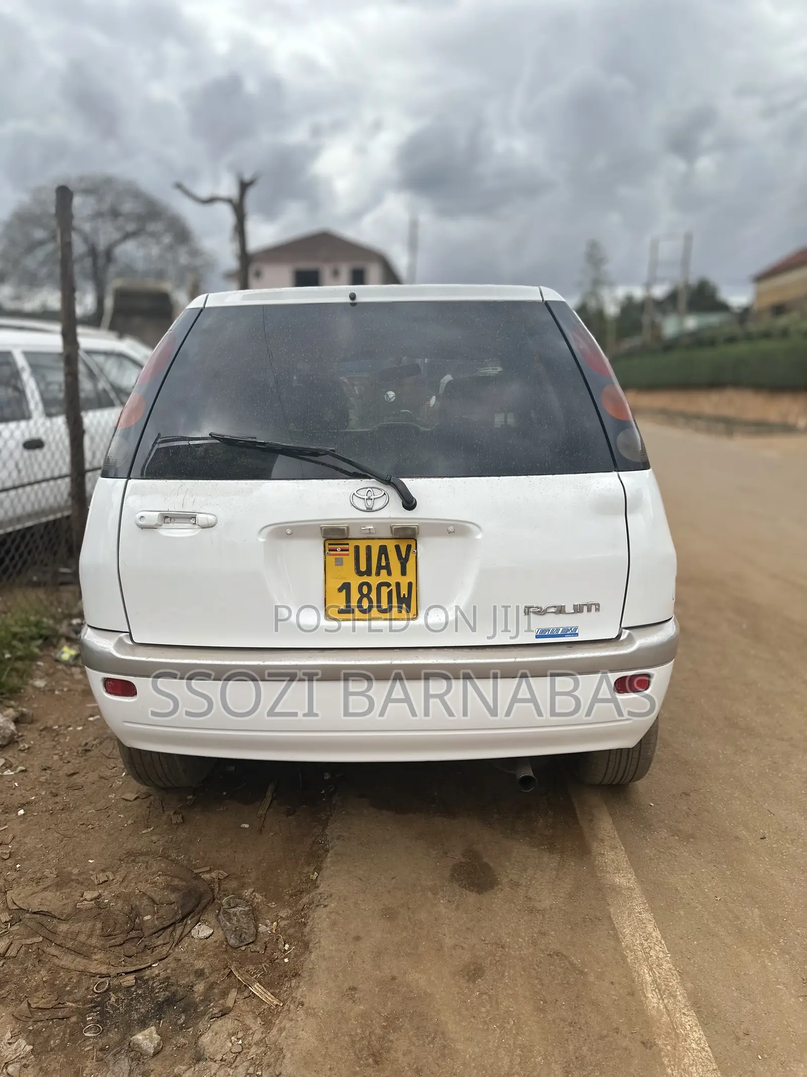 Toyota Raum 1997 White