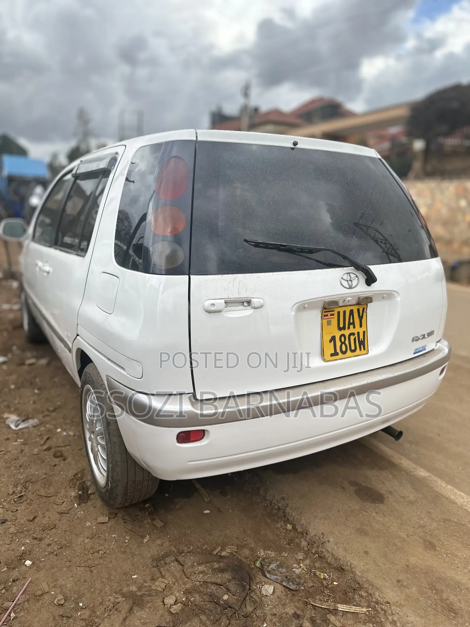 Toyota Raum 1997 White