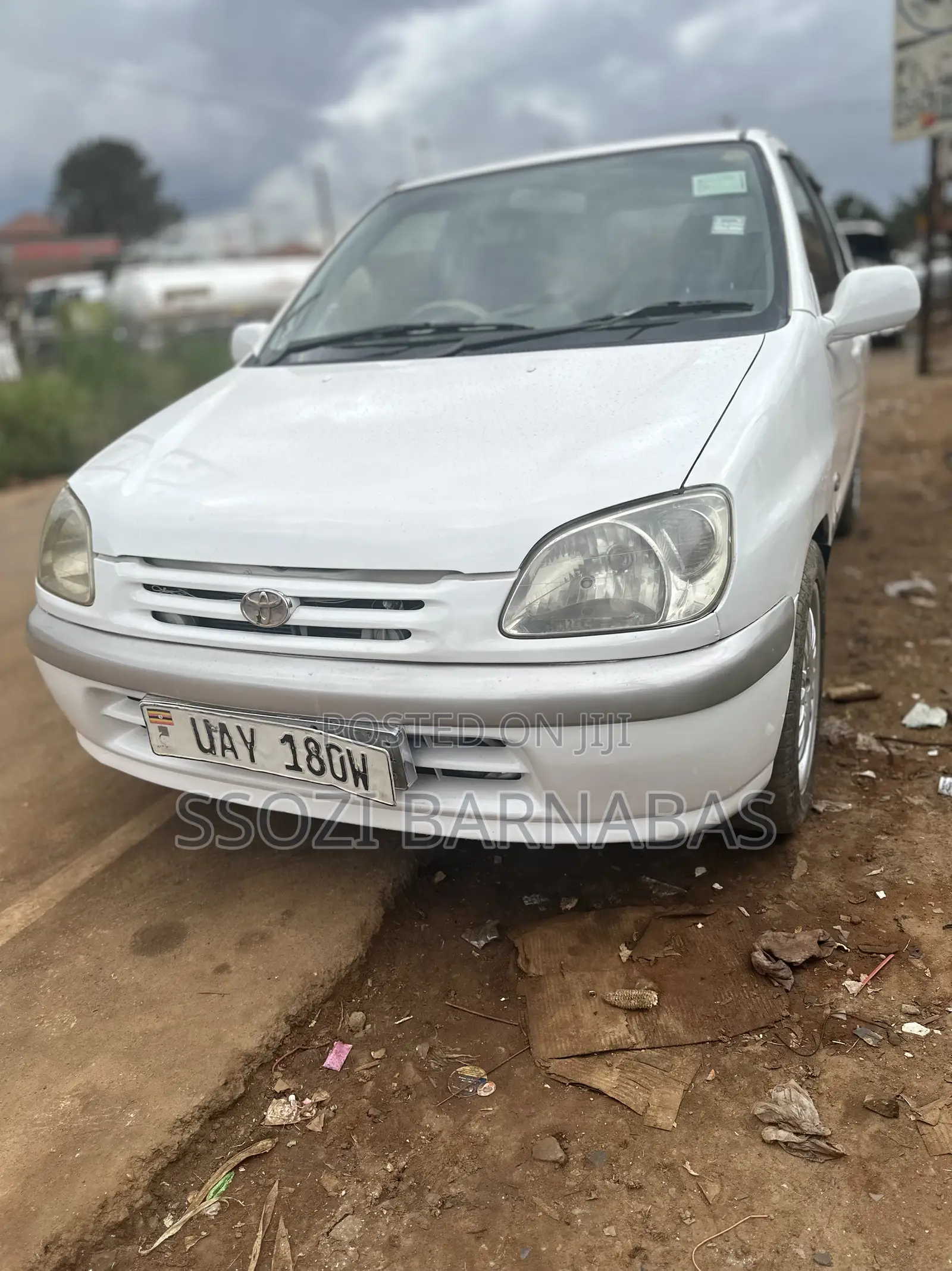 Toyota Raum 1997 White