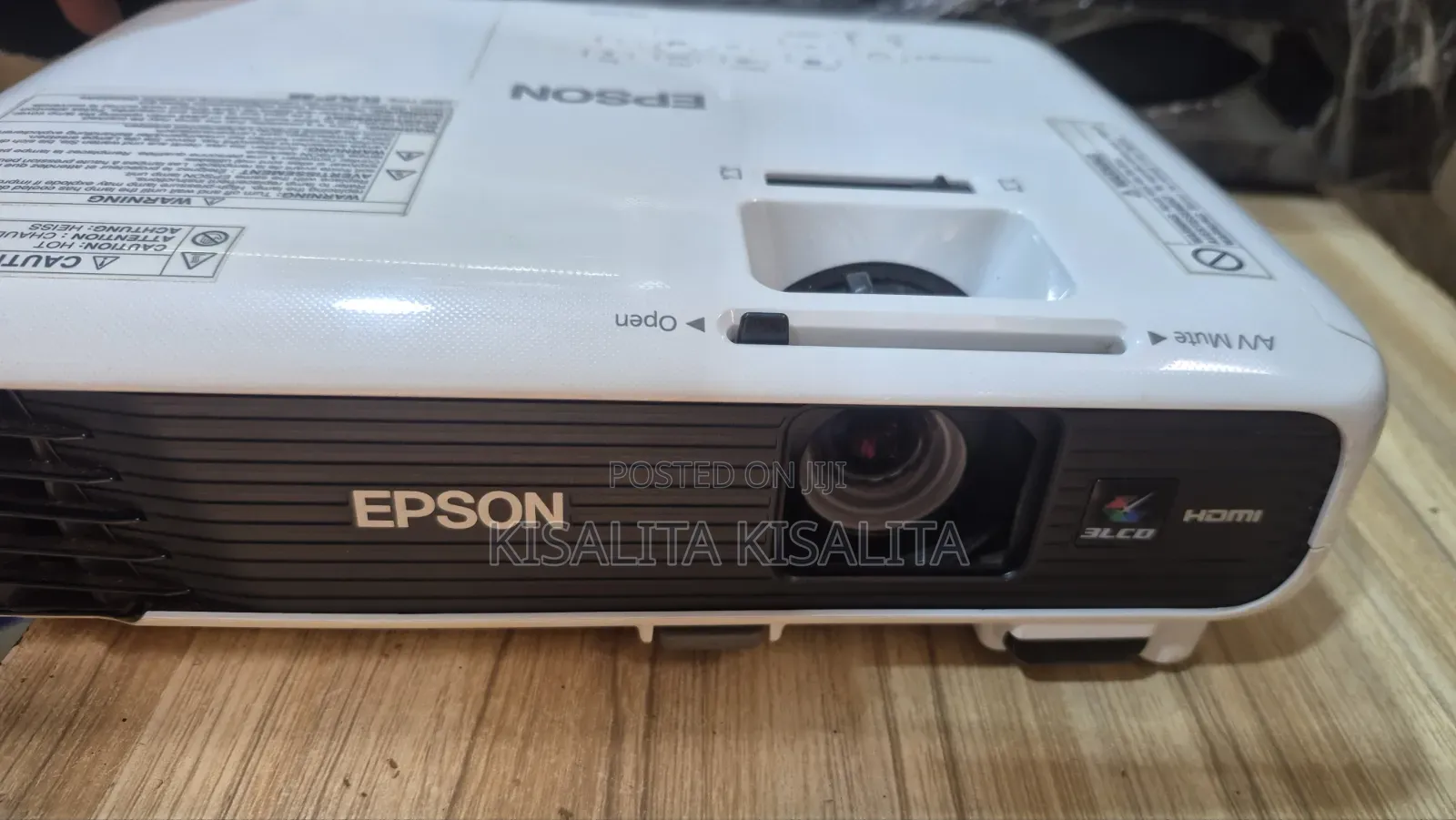 Epson Projector Ebs04 3000 Lumens