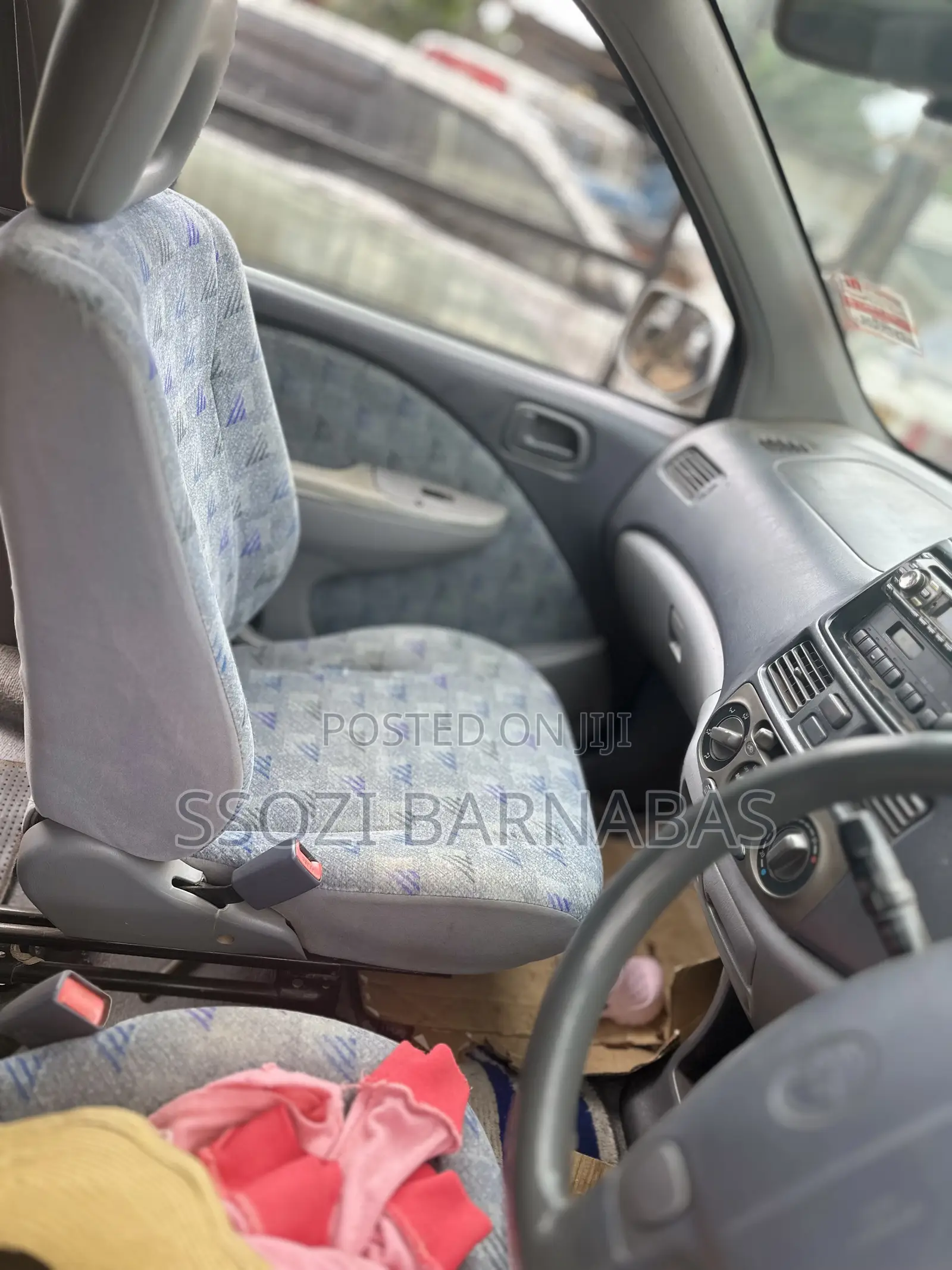 Toyota Raum 1997 Silver