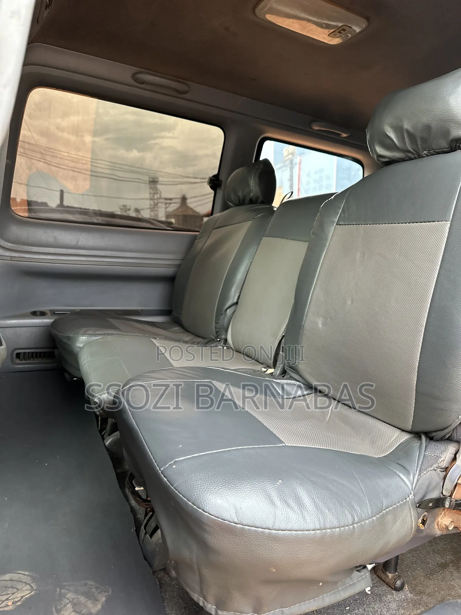 Toyota Noah 2002 Silver