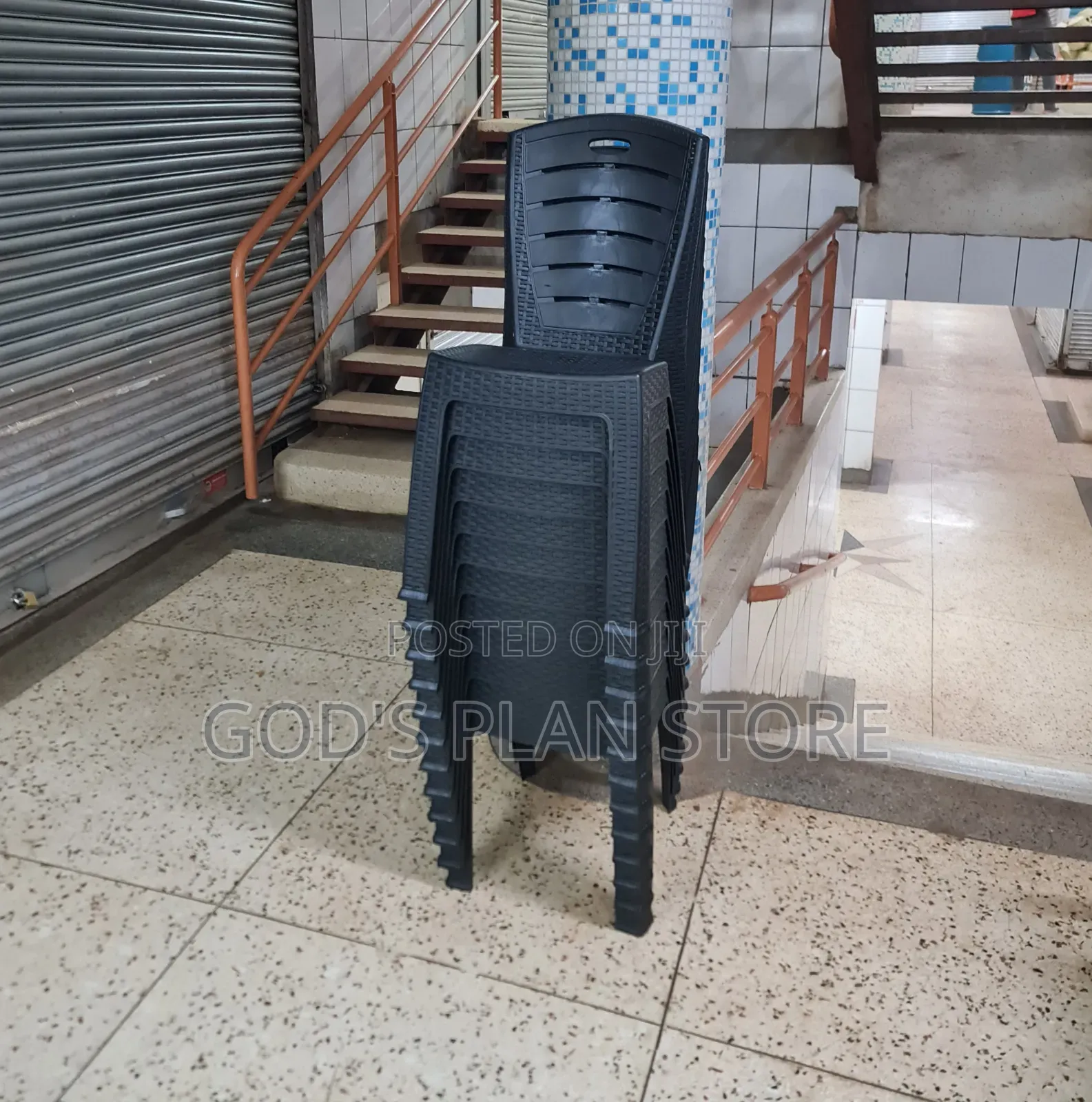 Paris Plastic Chairs Plastic Chairs 1pc