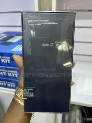 New Samsung Galaxy Z Flip4 256 GB Purple