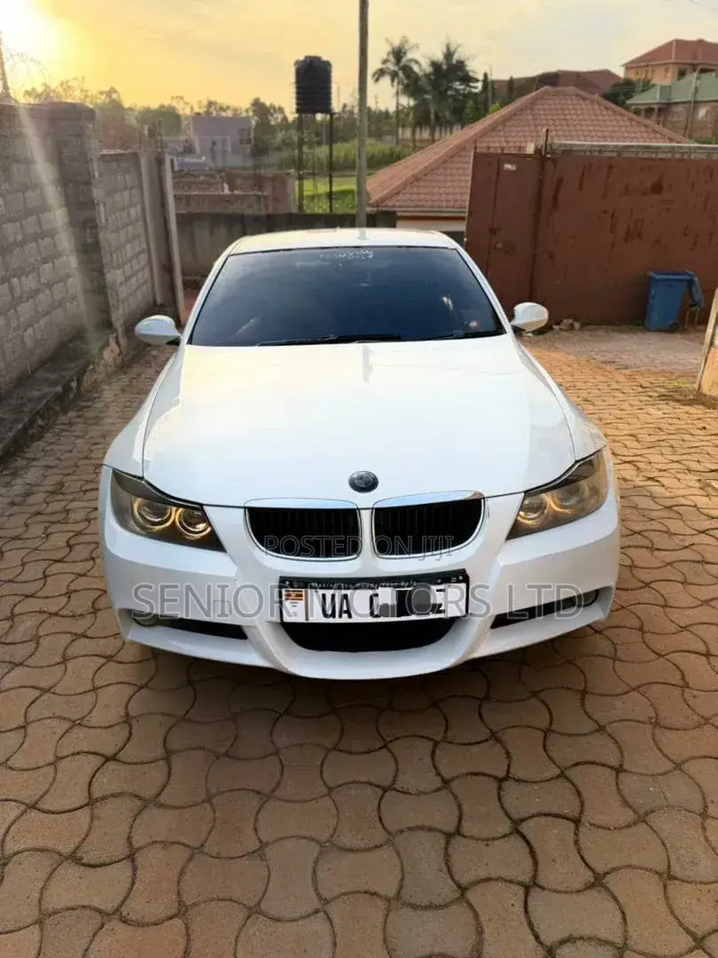 BMW 320i 2006 White