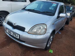 Toyota Vitz 2007 Silver