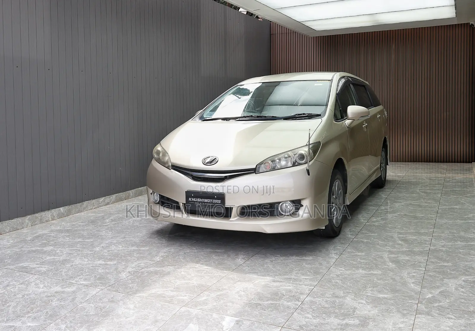 Toyota Wish 2013 Beige