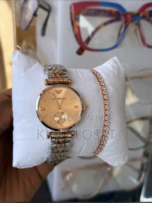 Double Colors With a Bracelet