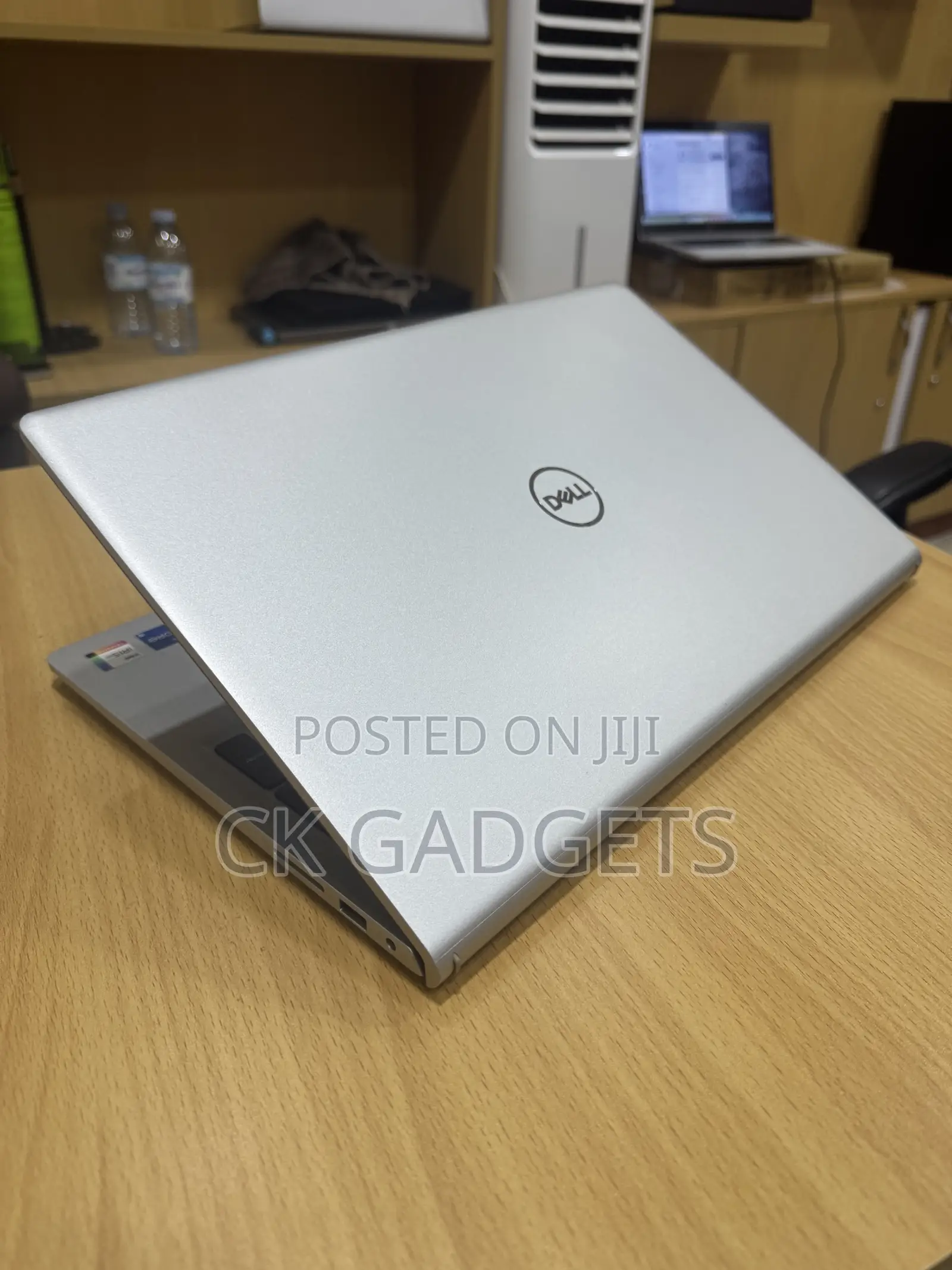 New Laptop Dell Inspiron 15 3521 16GB Intel Core i5 SSD 256GB