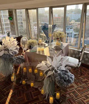 Indoor or Outdoor Executive Dinner Setups for Your Loved Ones.