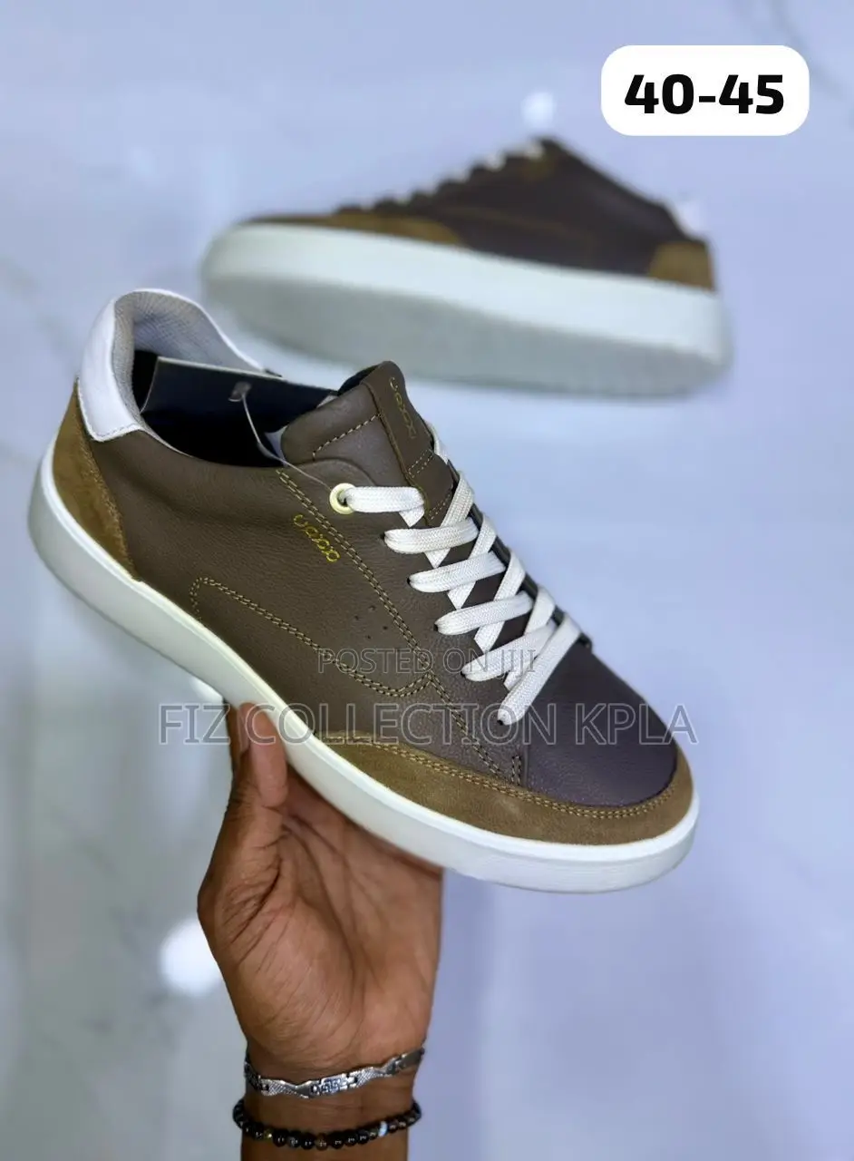 QCC Heritage Brown Runner