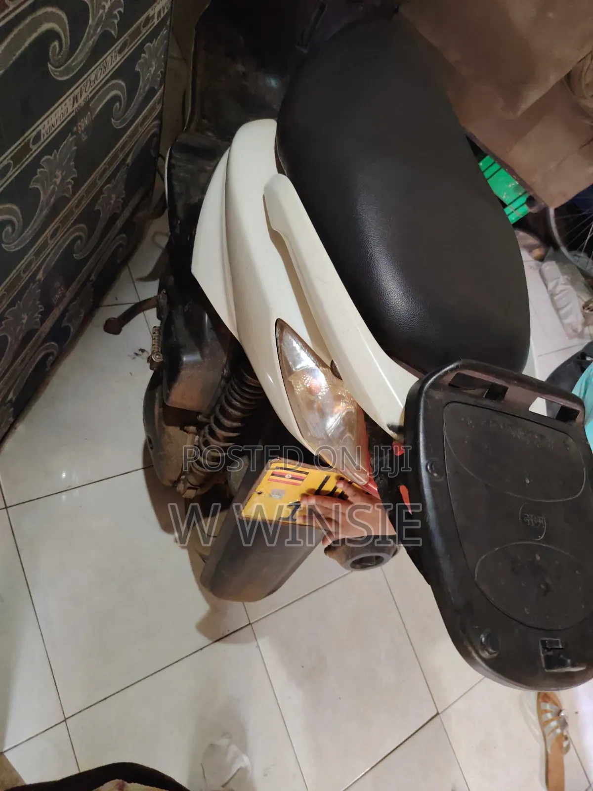 Yamaha Majesty 2003 White