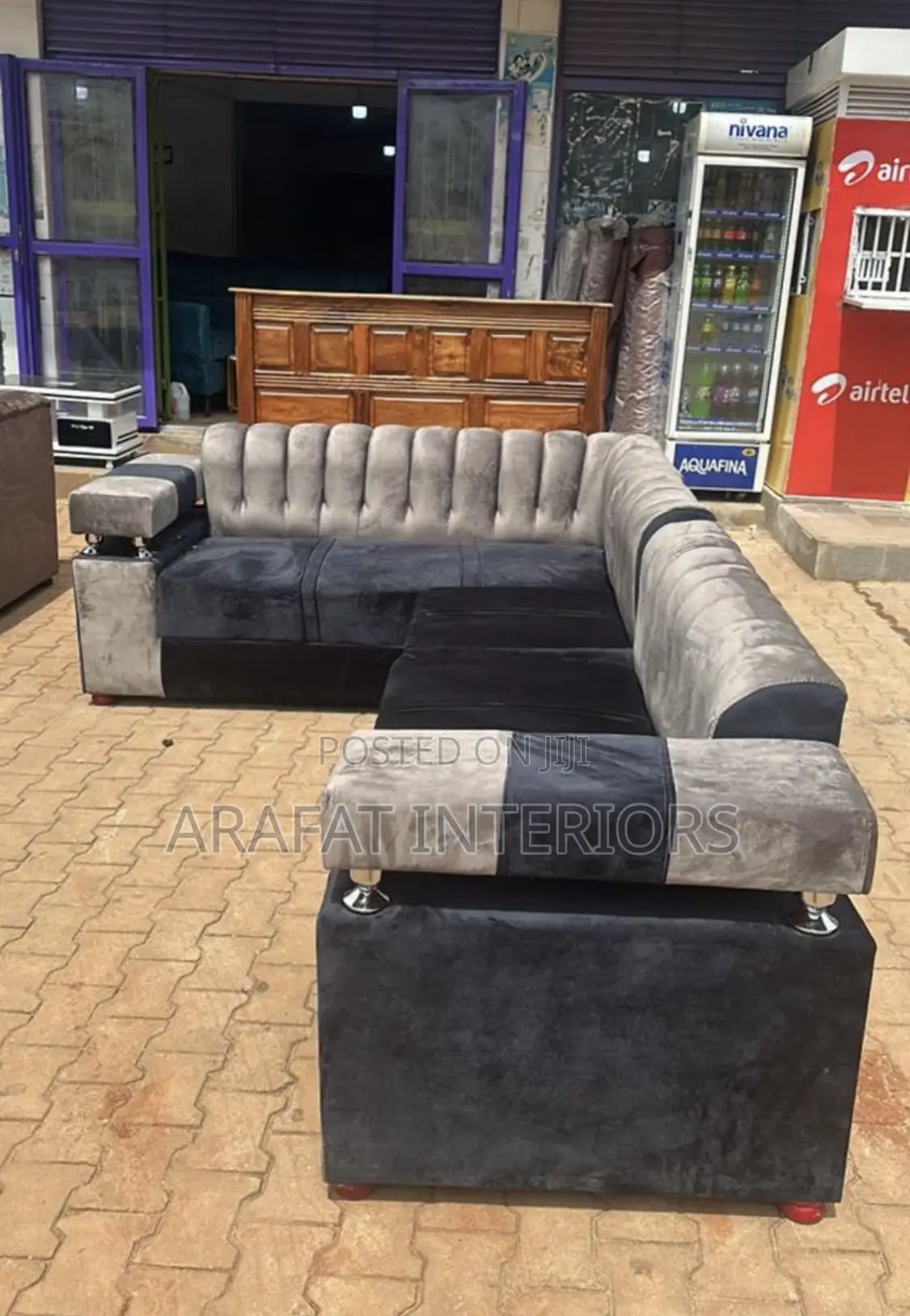 Arafat Luxe Black Grey L-Shaped Sectional 