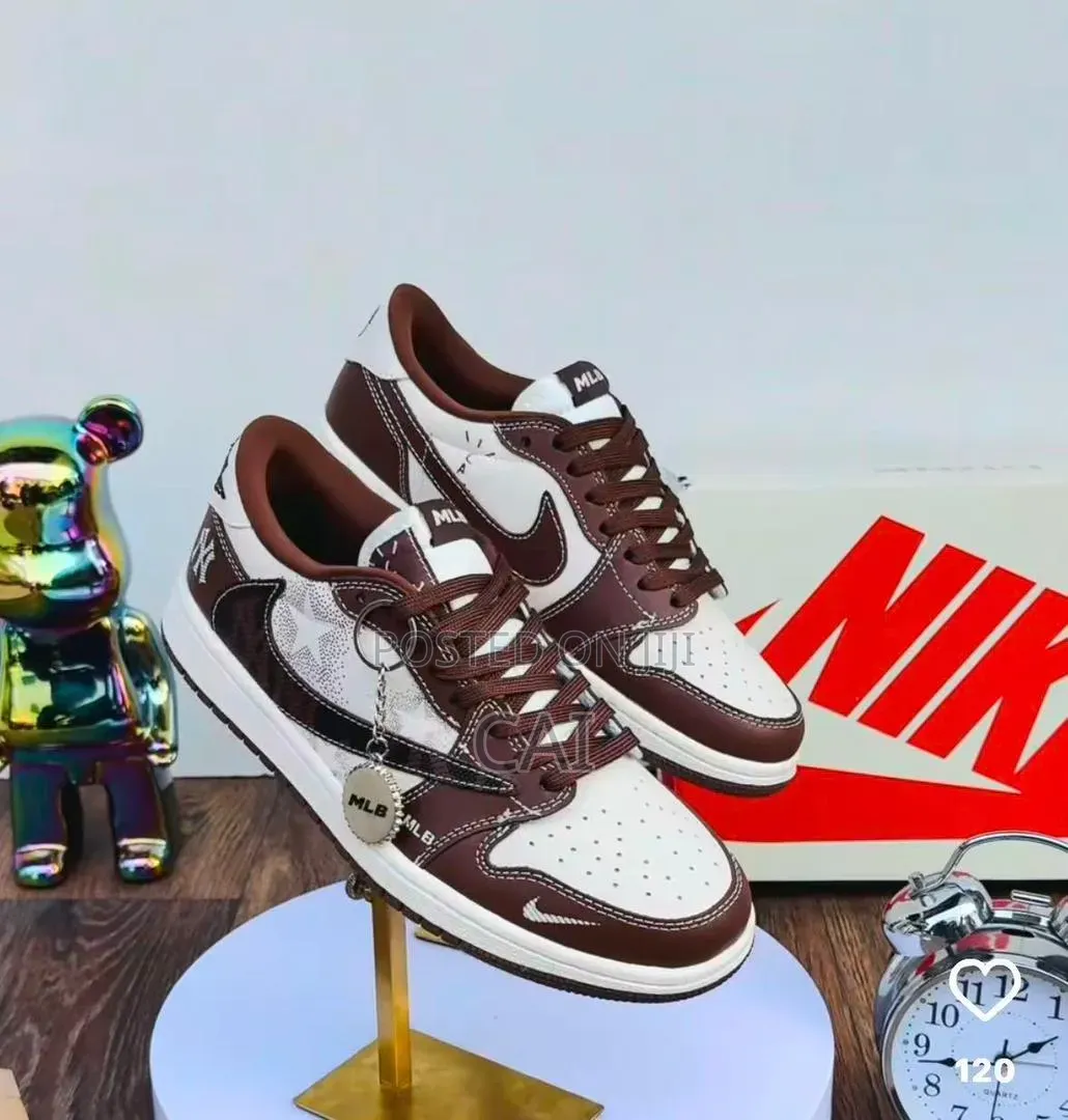 Nike Sb Dunk Low Sneakers Customized With Travis Scott and MLB
