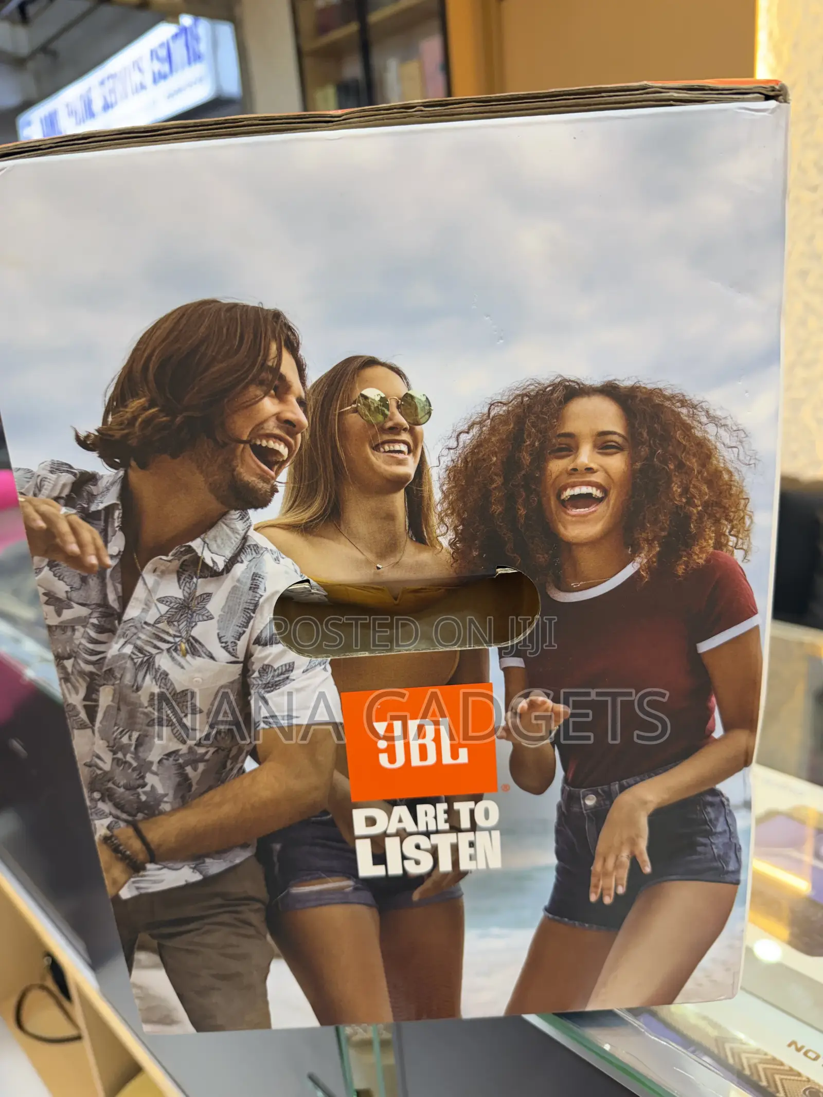 JBL Boombox 4