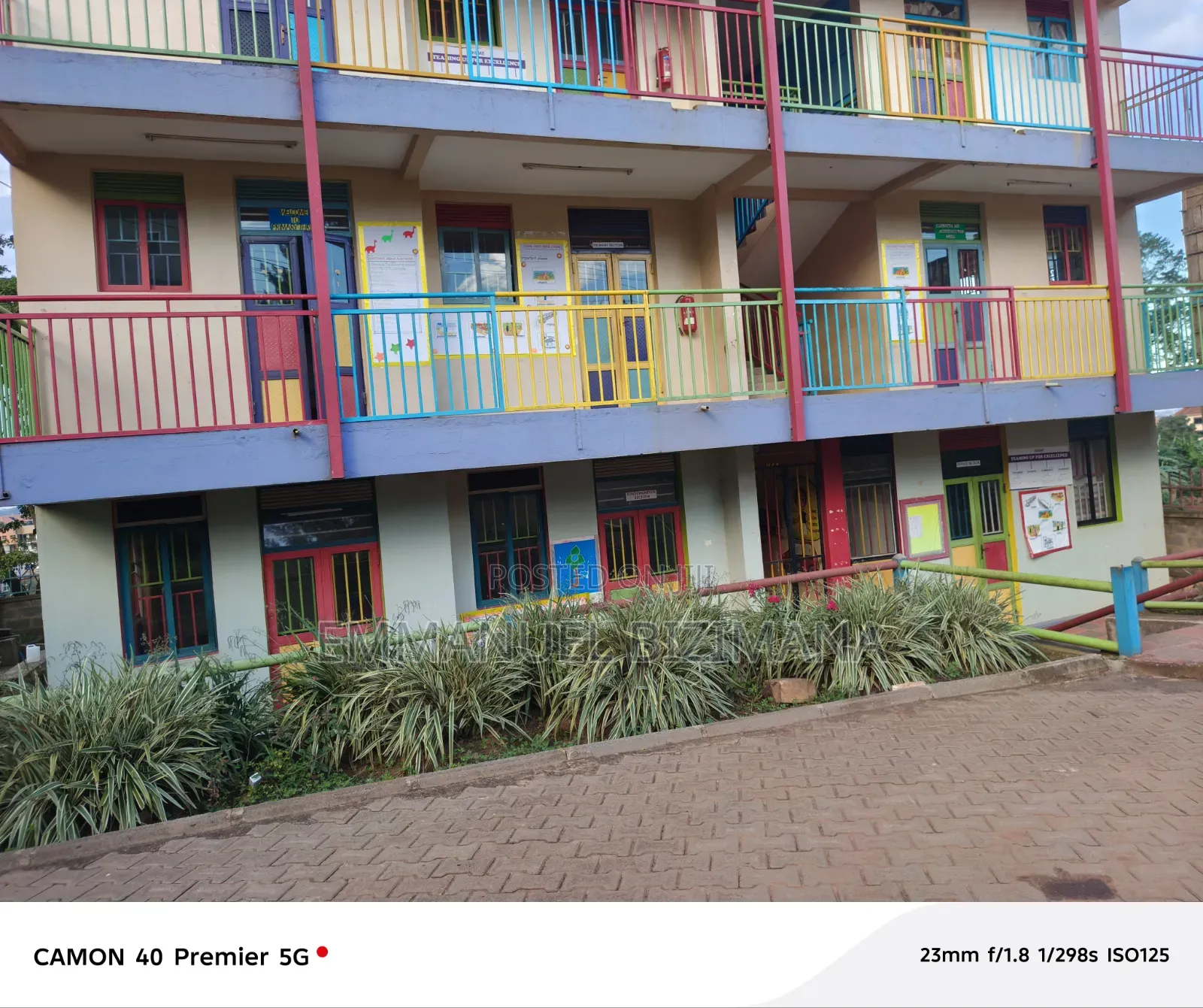 Urban School for Sale in Kira
