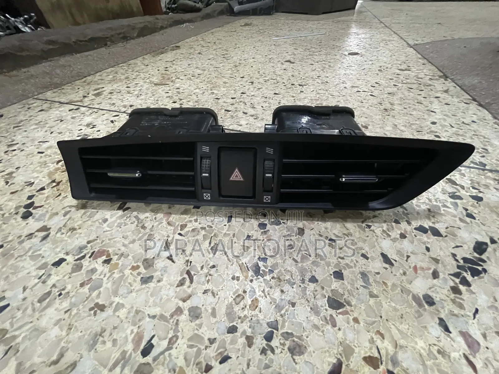 Mark X Dashboard Air Vent