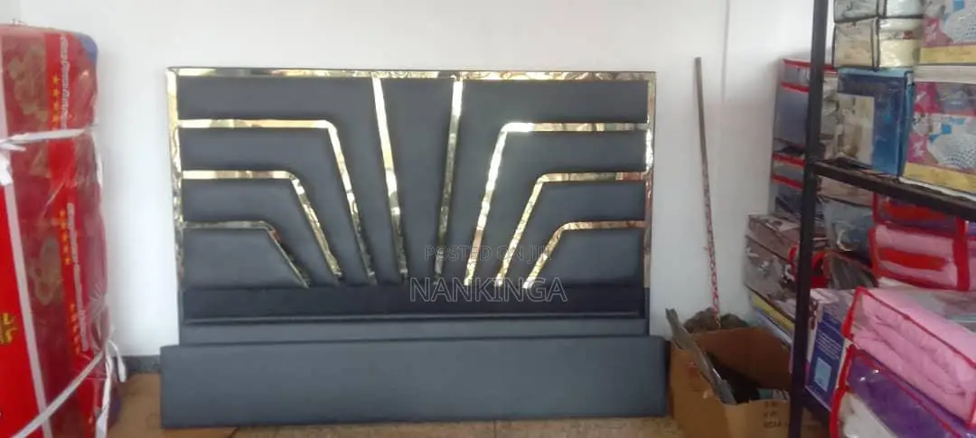 5x6 Leather Bed
