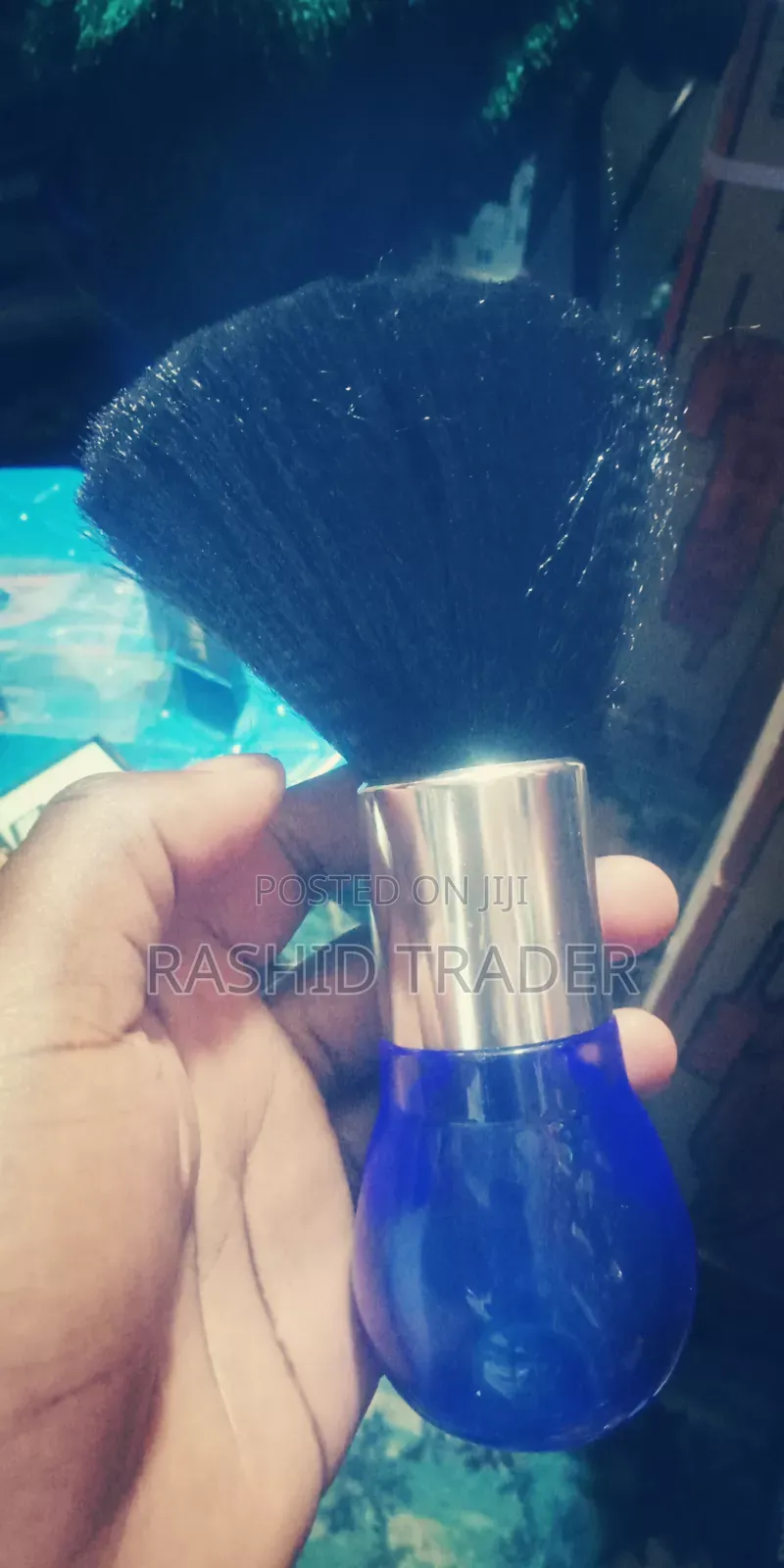 Hair Cutting Brush for Saloon