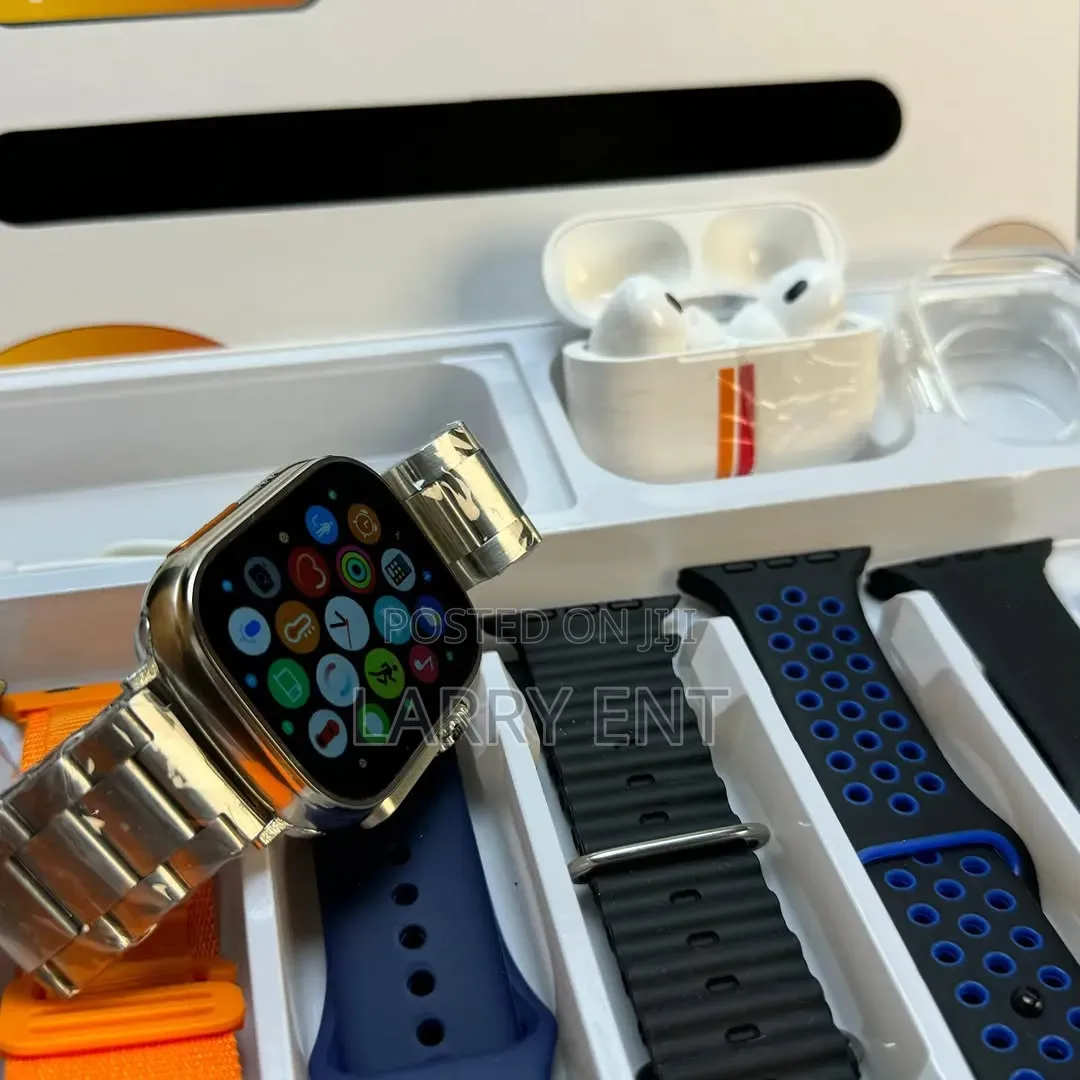 Ultra Smartwatch iPhone Android Compatible With Earbuds 7 Straps