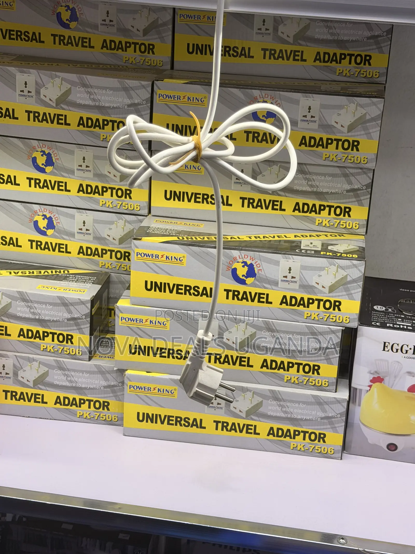 Pk-7506 3-Pin Universal Travel Adaptor / Multi Plug