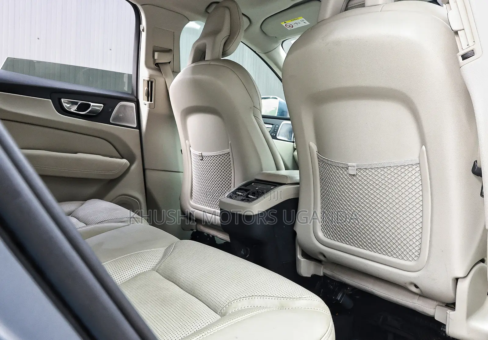 Volvo XC60 2018 Blue