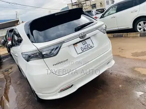 Toyota Harrier 2.0 2015 White