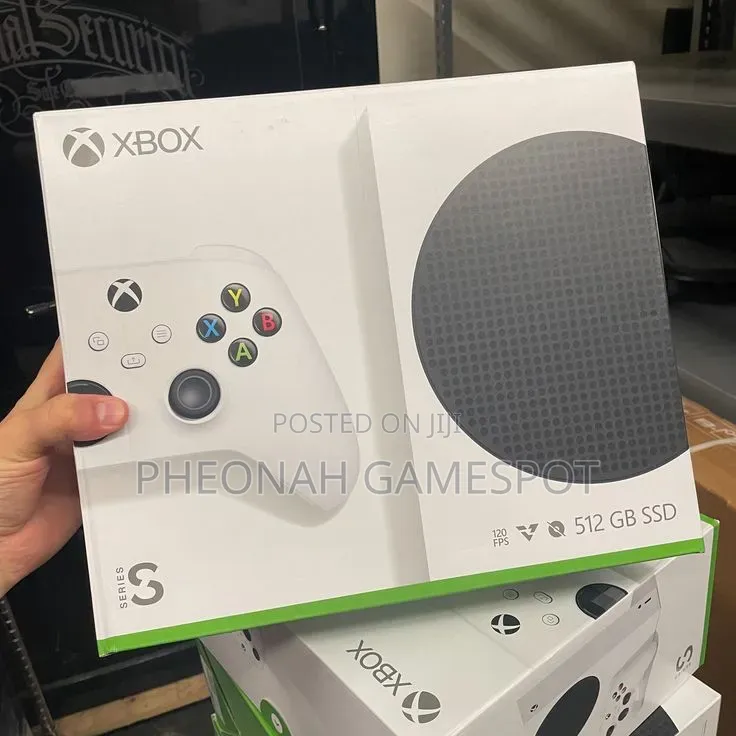 Brand New Xbox Series S. 512gb of Space for Games and Zero Regrets