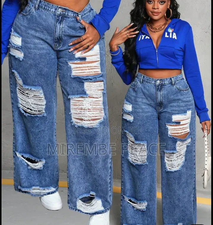 Ripped Baggy Jeans