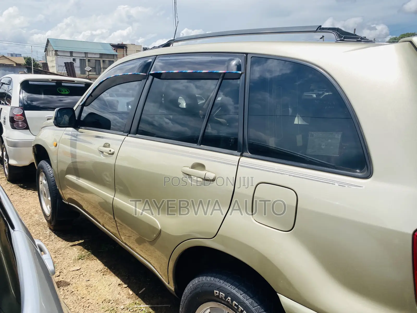 Toyota RAV4 Automatic 2000 Gold