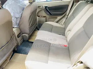 Toyota RAV4 Automatic 2000 Gold