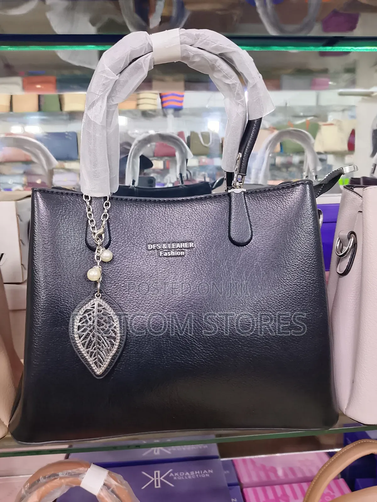 DFS Leaher Ladies Bag Soft Plain