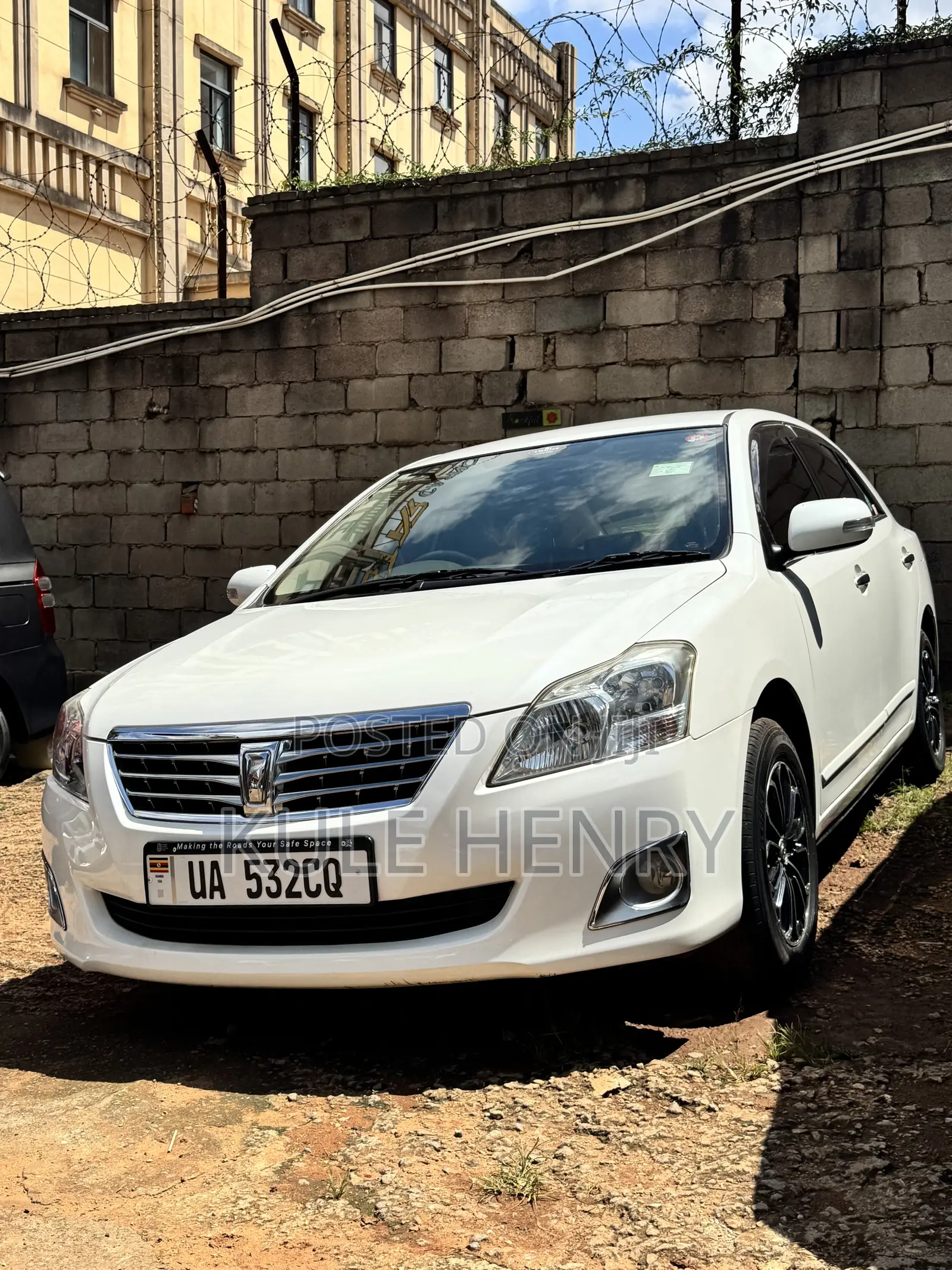 Toyota Premio 1.8 AWD 2012 White