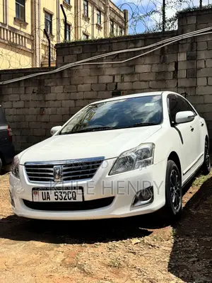 Toyota Premio 1.8 AWD 2012 White