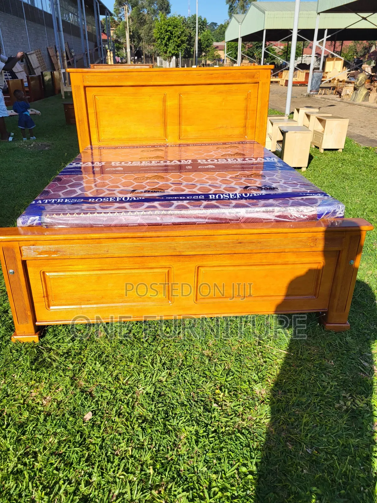 Jamany Bed