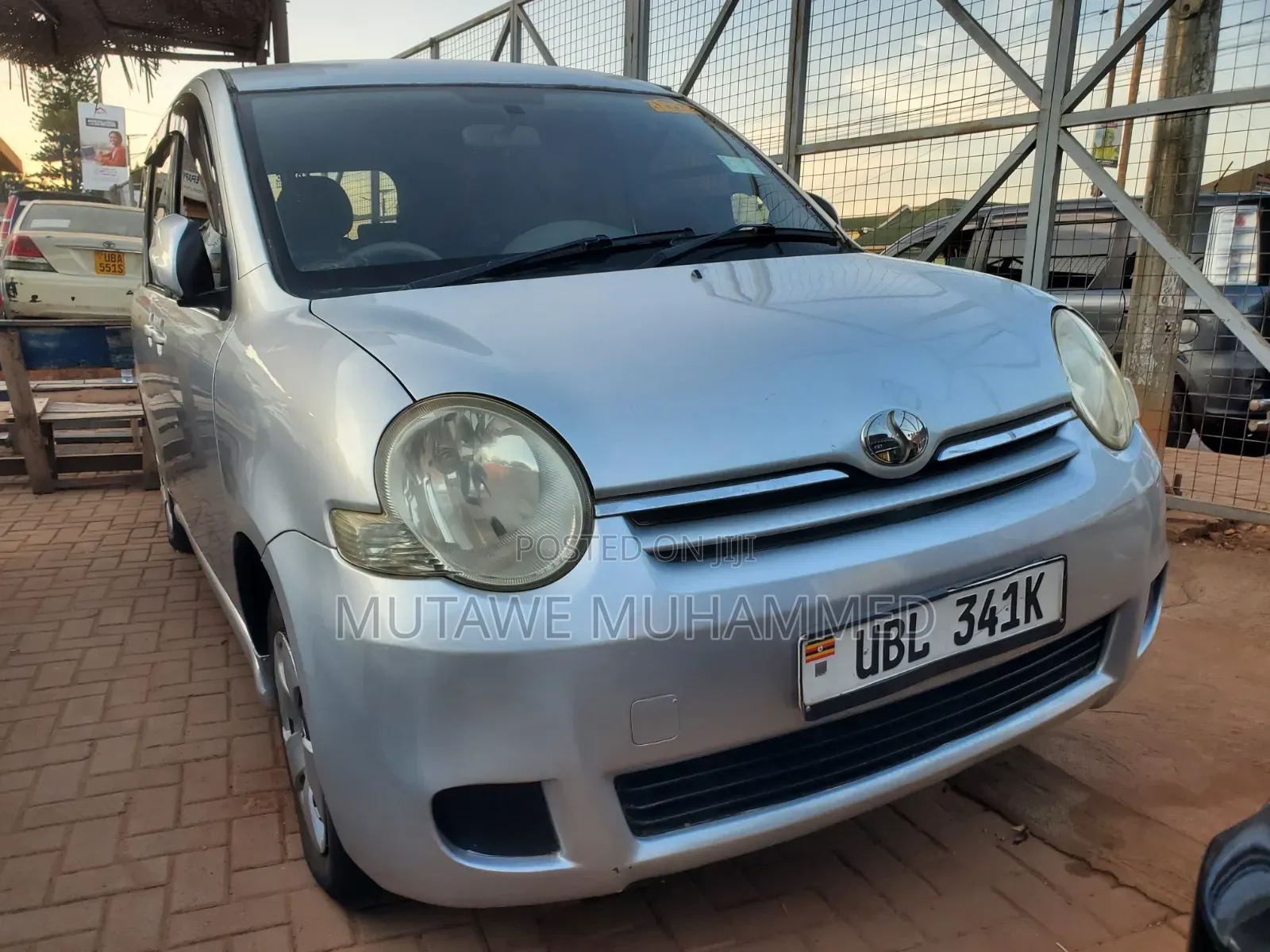 Toyota Sienta 2008 Silver