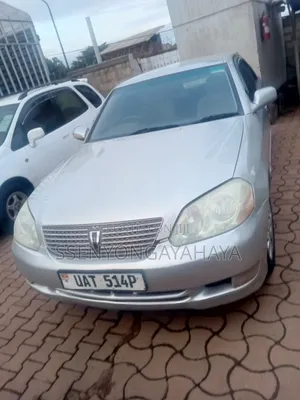 Toyota Mark II 2000 Silver