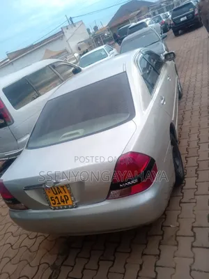 Toyota Mark II 2000 Silver