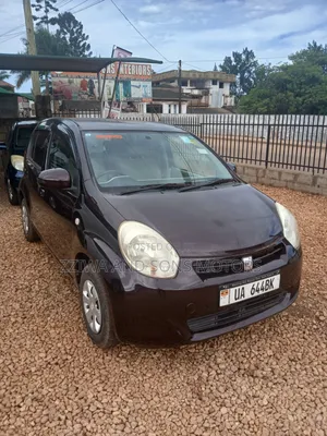 Toyota Passo 1.0 FWD 2012 Black