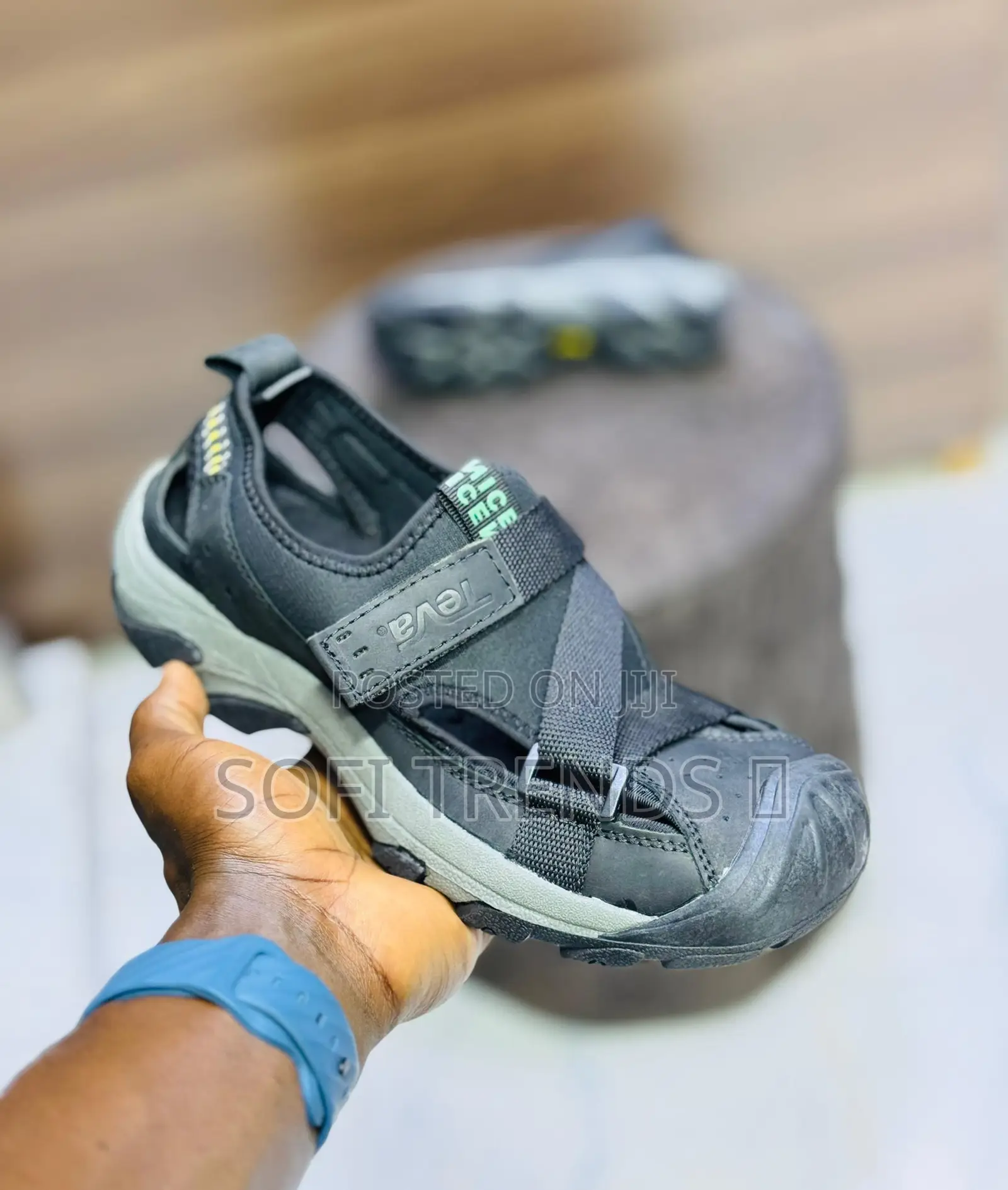 Gent’S Original Open Shoes